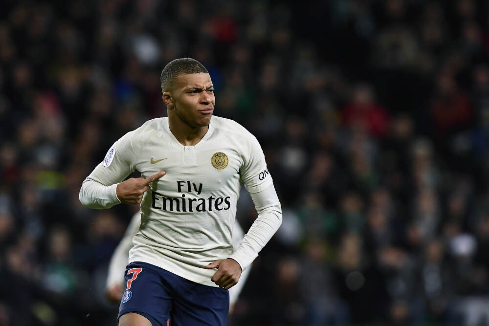 日本计划明年大幅提高“离境税”